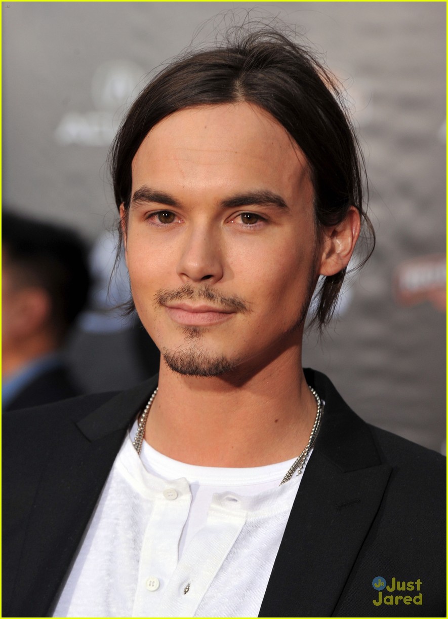 Tyler Blackburn Debuts 'Find A Way' on iTunes!