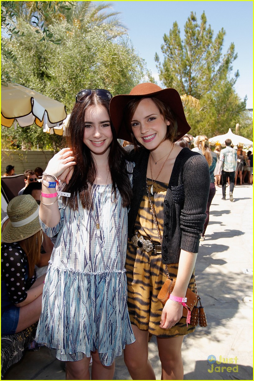 Emma Watson & Lily Collins: Mulberry BBQ!