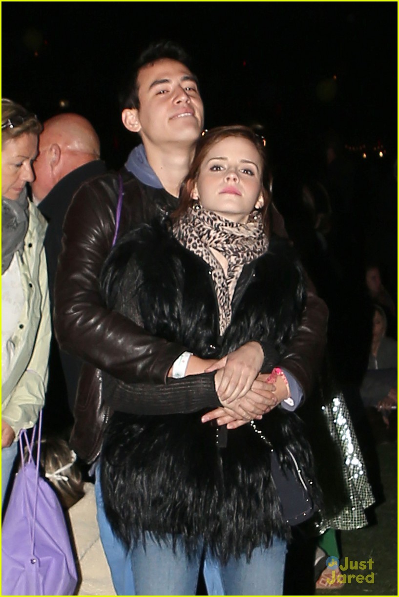 Emma Watson & Will Adamowicz: Coachella Kisses!