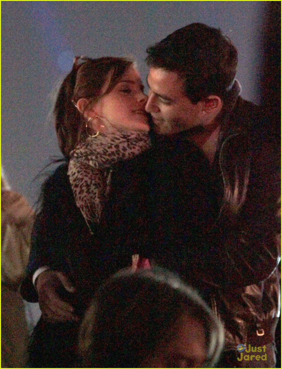 Emma Watson & Will Adamowicz: Coachella Kisses!