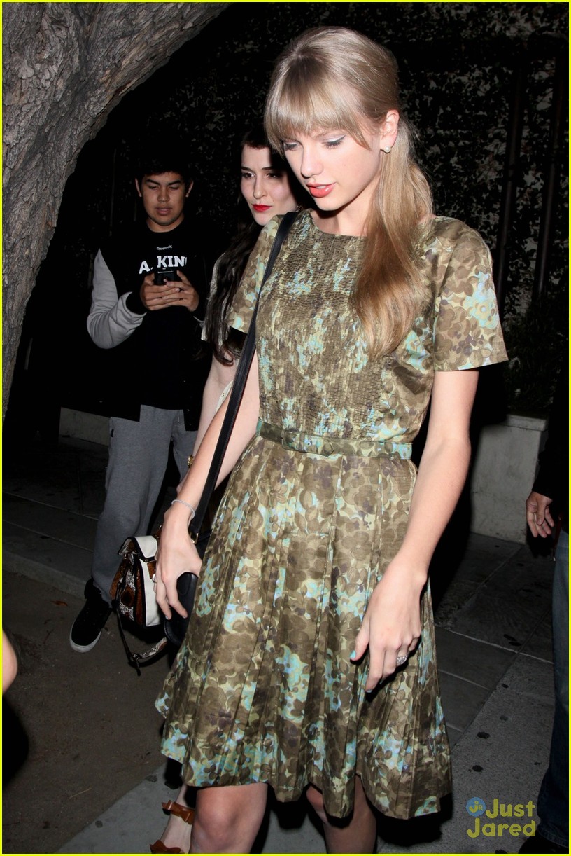 Taylor Swift & Dianna Agron: Dominic's Duo