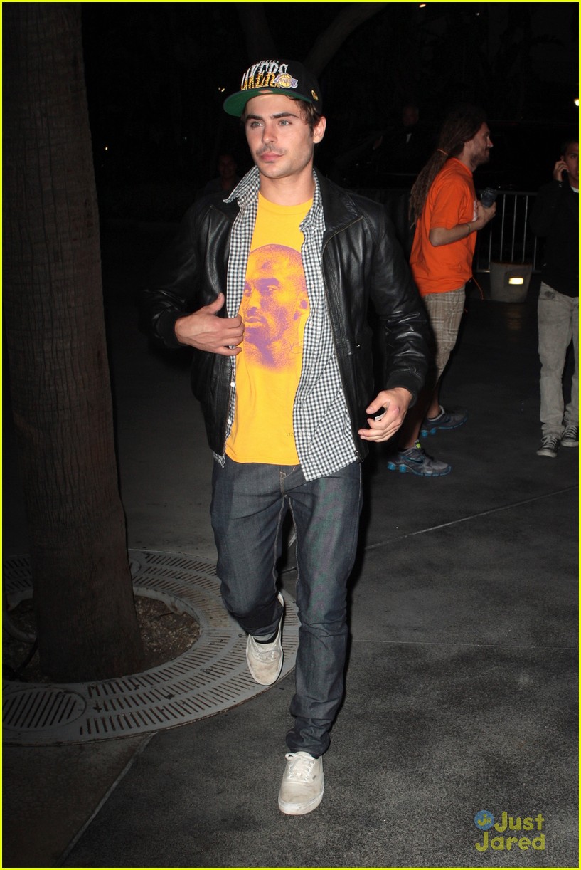 Zac Efron: Laker Pride!