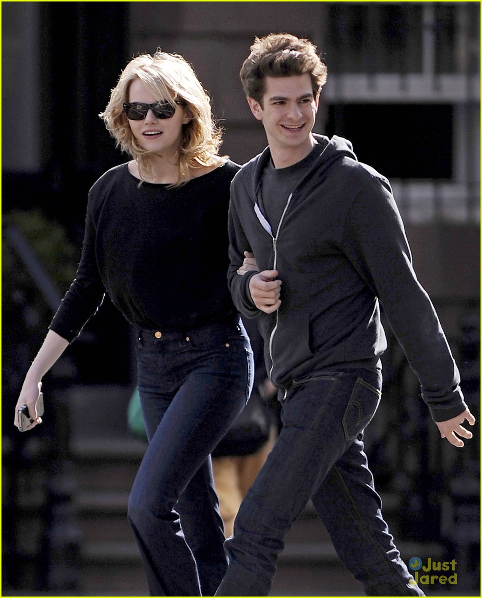 Emma Stone & Andrew Garfield: Sunday Stroll