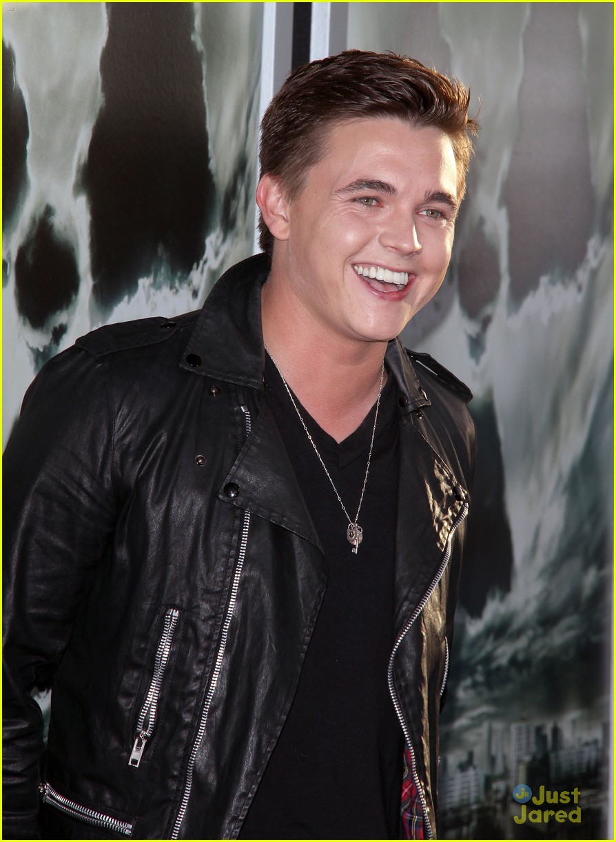 Jesse McCartney: 'Chernobyl Diaries' Premiere!