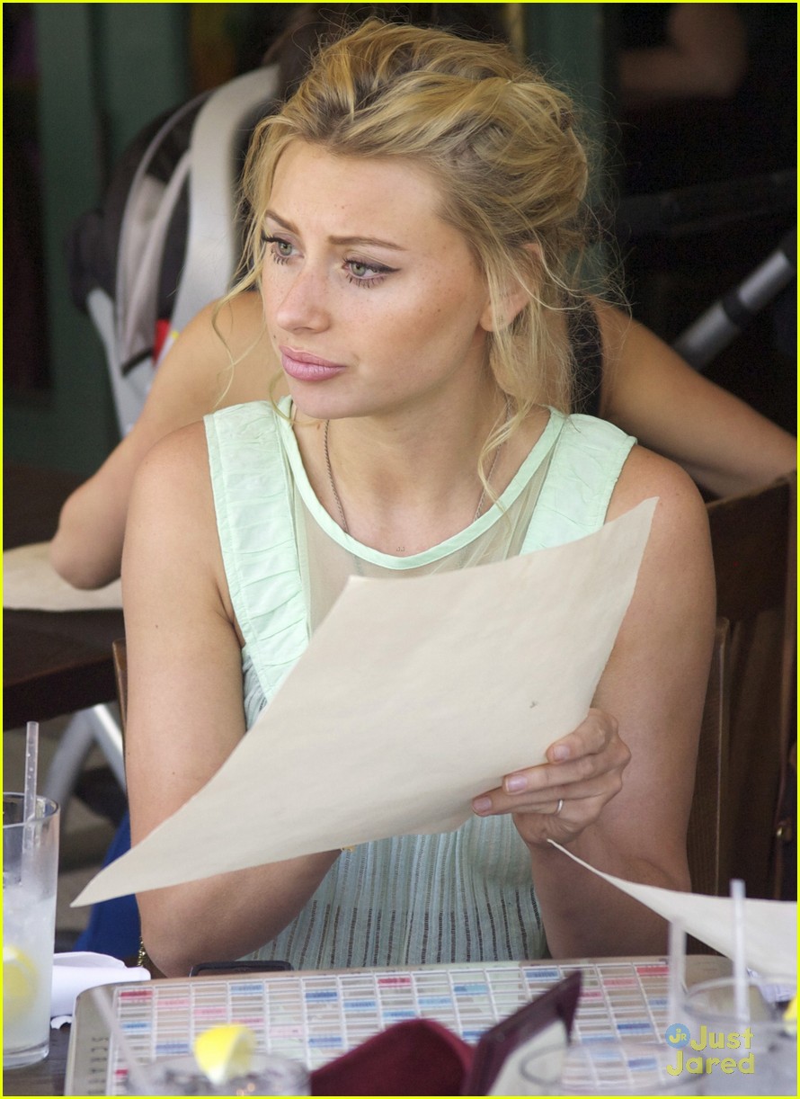 Aly & AJ Michalka: Lunch with Alexa Vega!