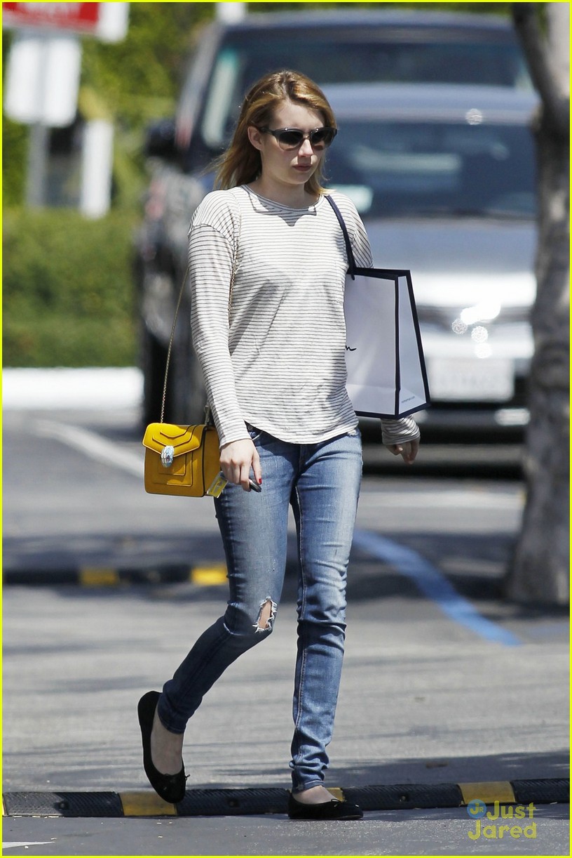 Emma Roberts: Rite Aid Run