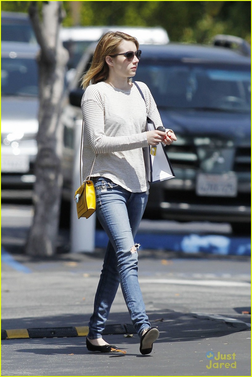 Emma Roberts: Rite Aid Run