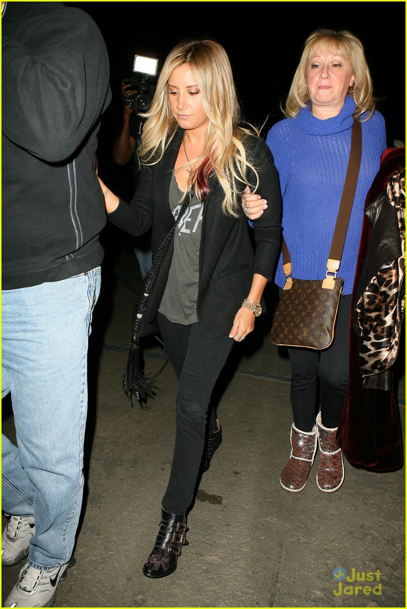 Ashley Tisdale: Help Pick Blondie Girl Productions Logo!