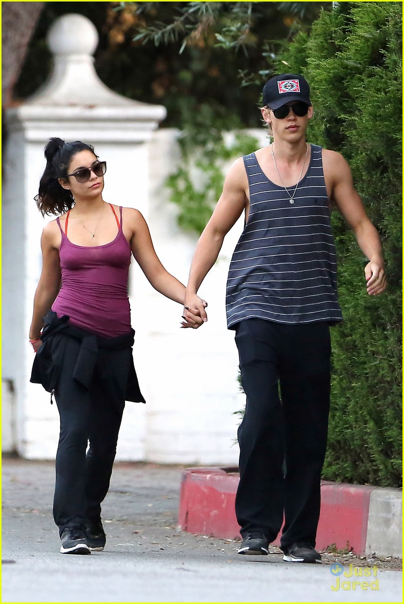 Vanessa Hudgens & Austin Butler: Ludigo Lovers