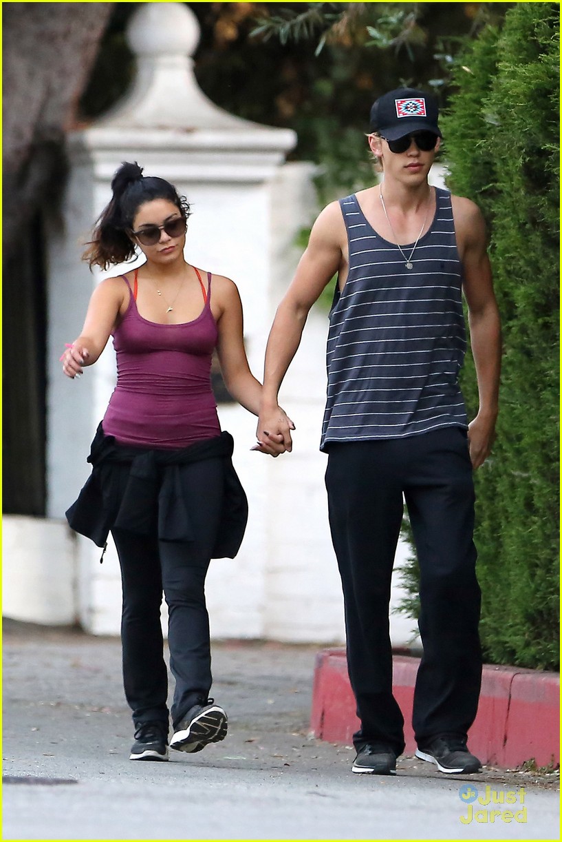 Vanessa Hudgens & Austin Butler: Ludigo Lovers