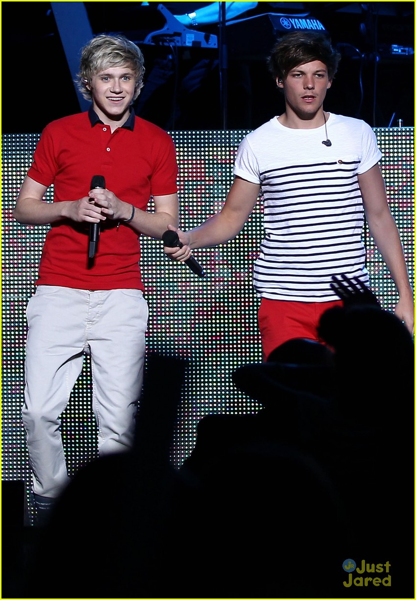 One Direction: New Album Before Christmas?