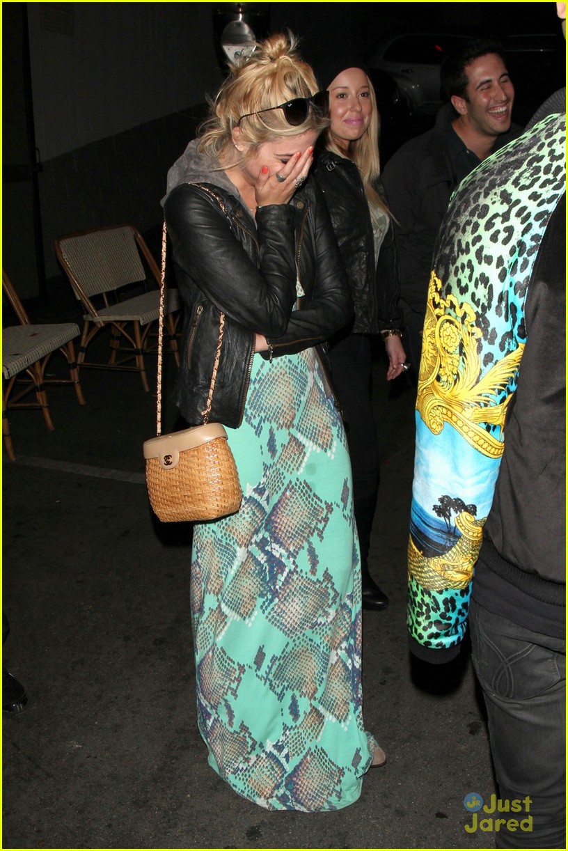 Ashley Benson: Lots o' Laughs!