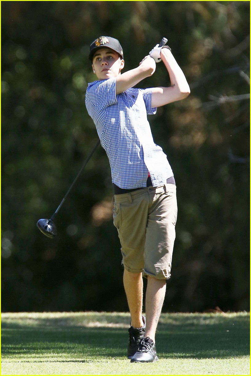 Justin Bieber Golfs His Stress Away