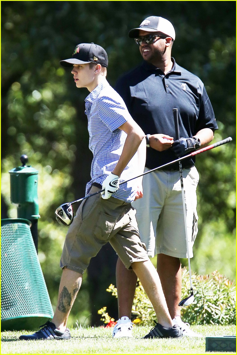 Justin Bieber Golfs His Stress Away