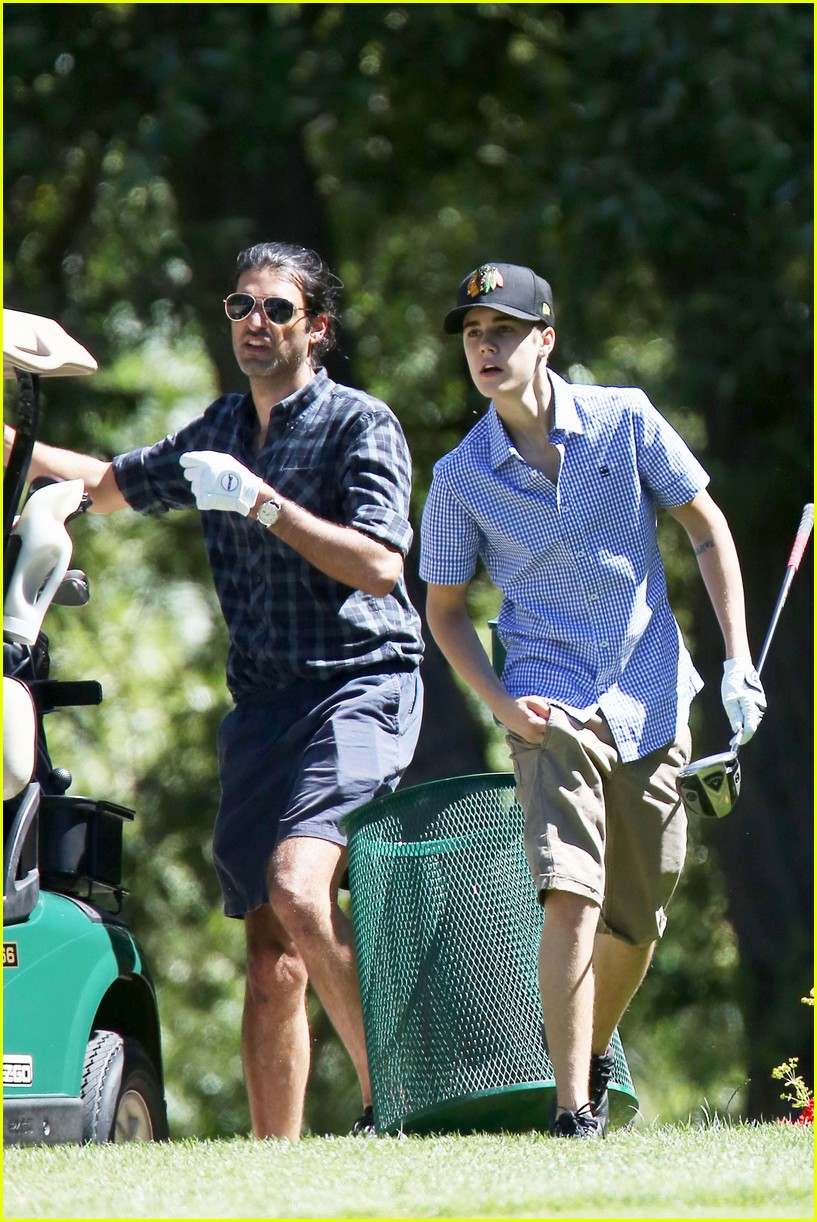 Justin Bieber Golfs His Stress Away
