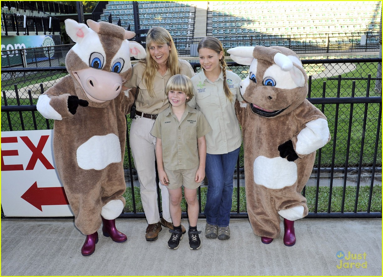 Bindi Irwin: Australia Zoo Hospital Charity Event