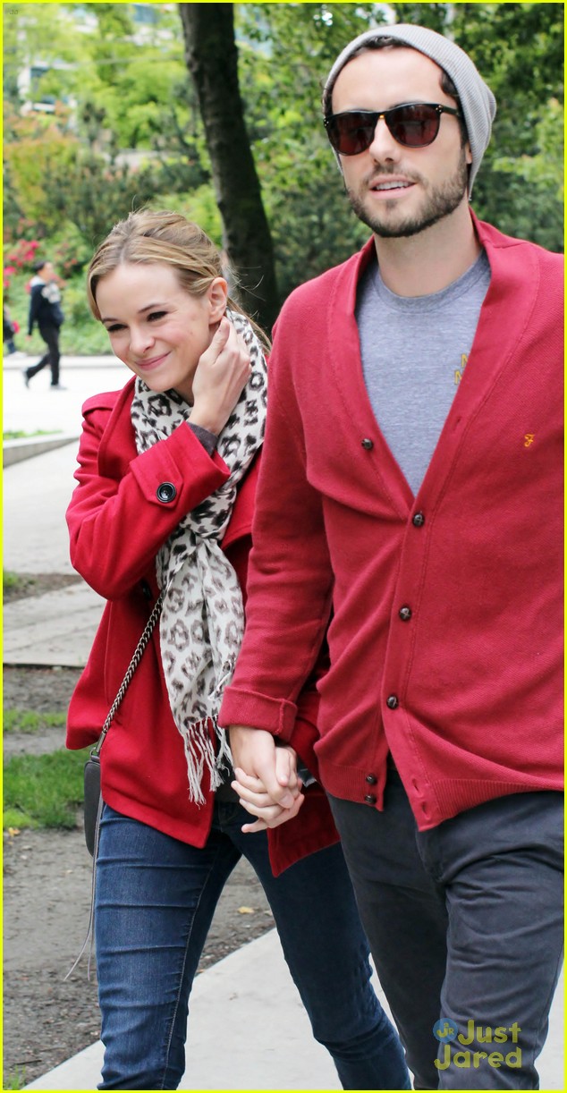 Danielle Panabaker: Art Show in Vancouver