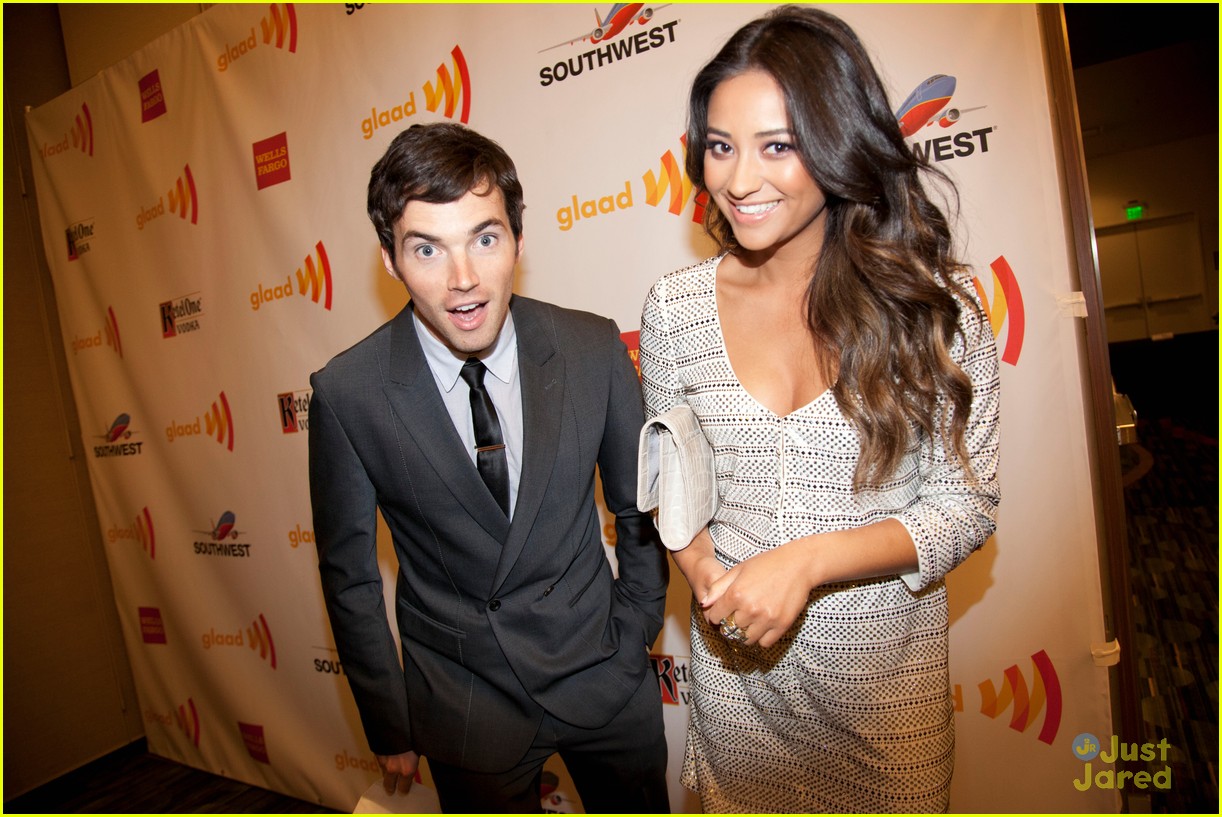 Dianna Agron & Shay Mitchell: GLAAD Awards San Francisco!