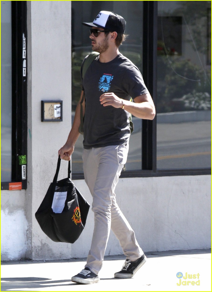 Zac Efron: Zen Foods Lover!