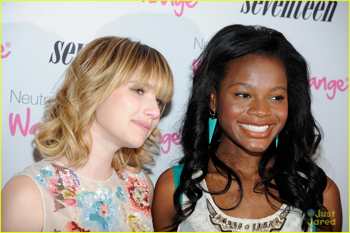 Emma Roberts: 'Pretty Amazing' Luncheon!