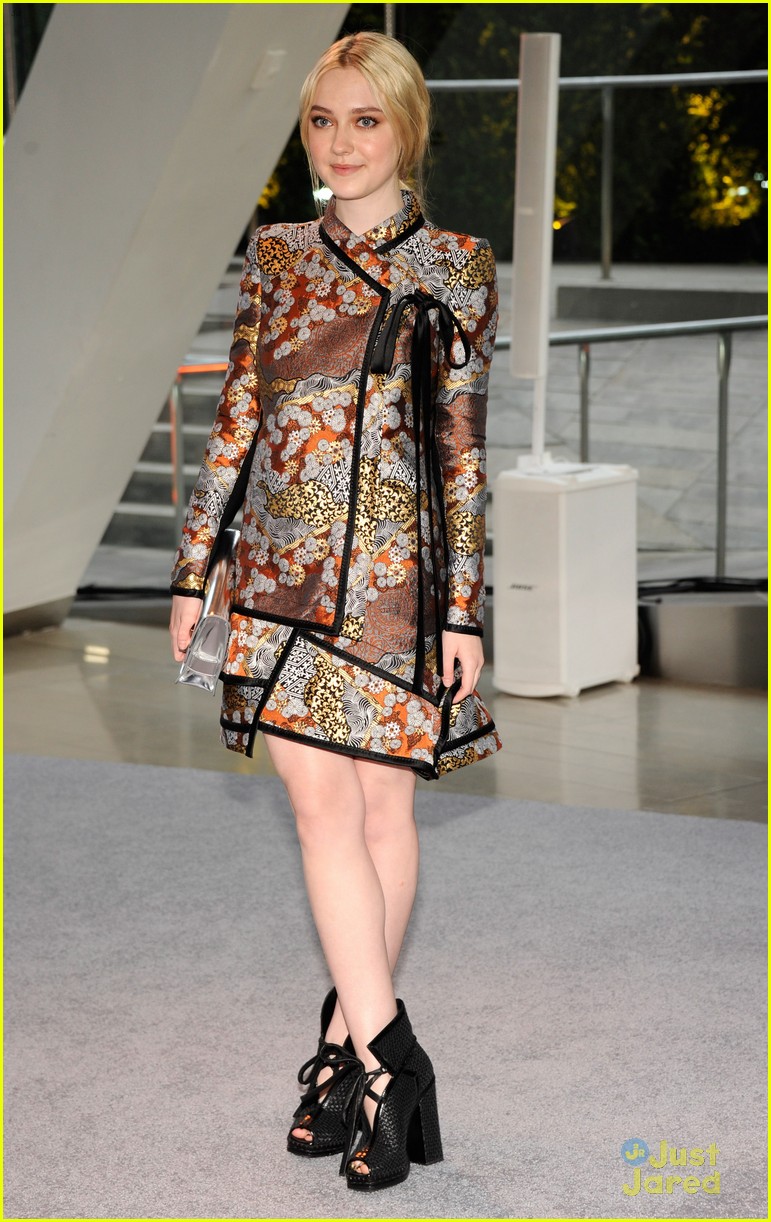 Dakota Fanning: CFDA Fashion Awards 2012