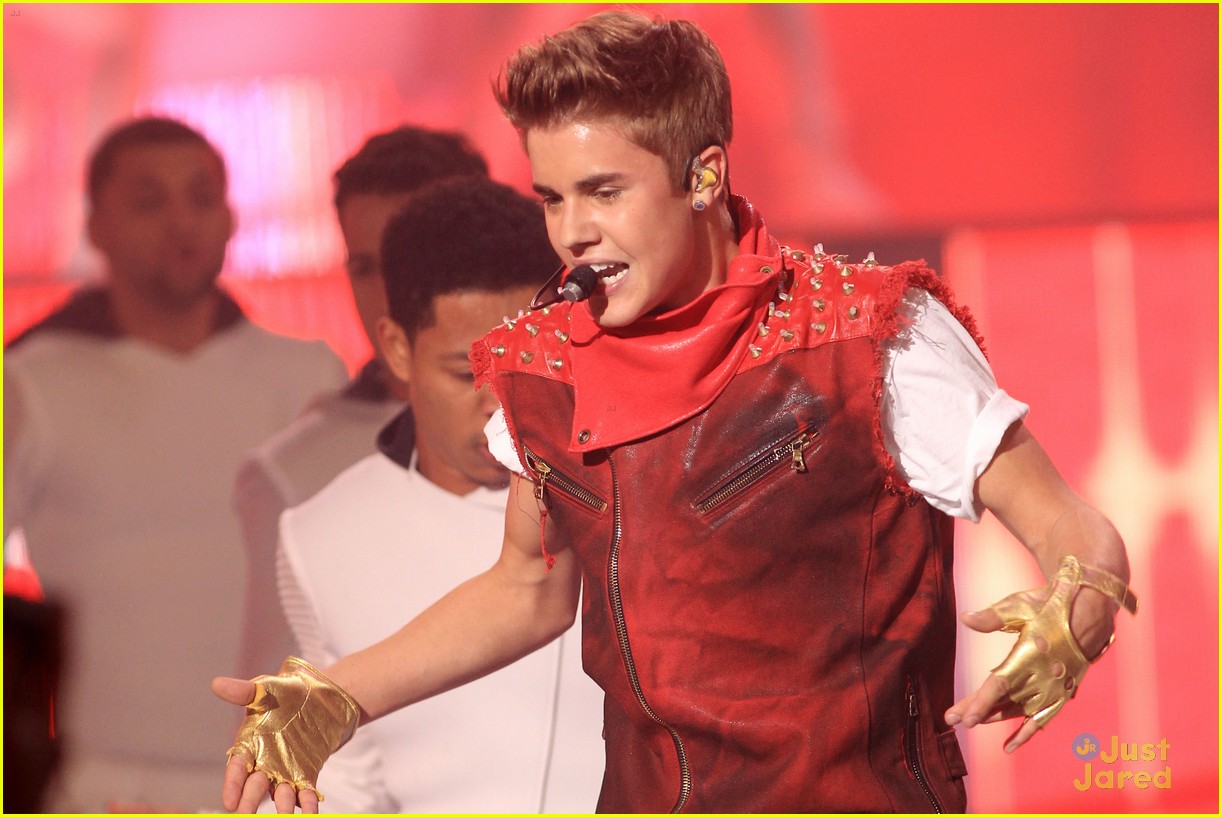 Selena Gomez & Justin Bieber: MuchMusic Video Awards 2012