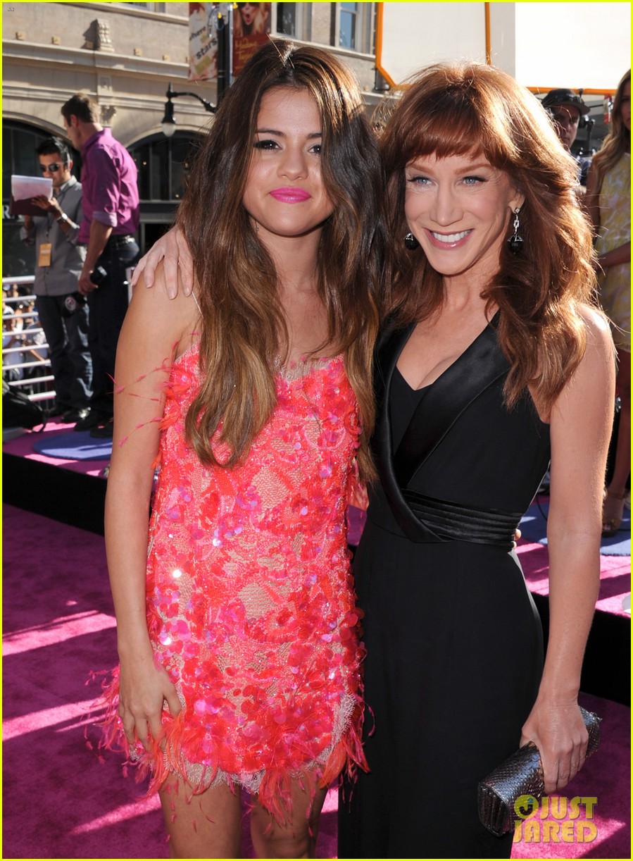 Selena Gomez: 'Katy Perry: Part of Me' Premiere!