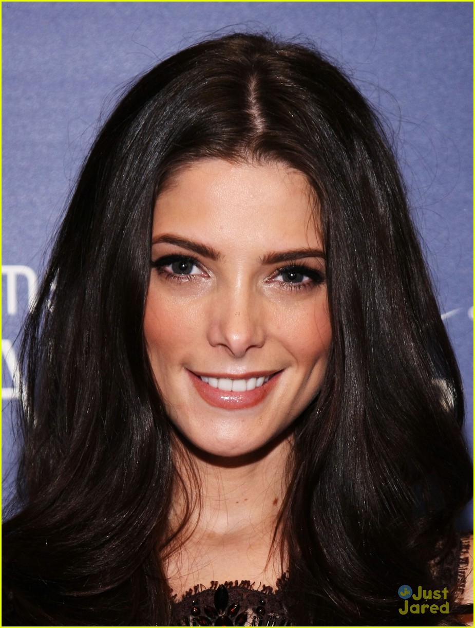Ashley Greene: Samsung Galaxy Girl!