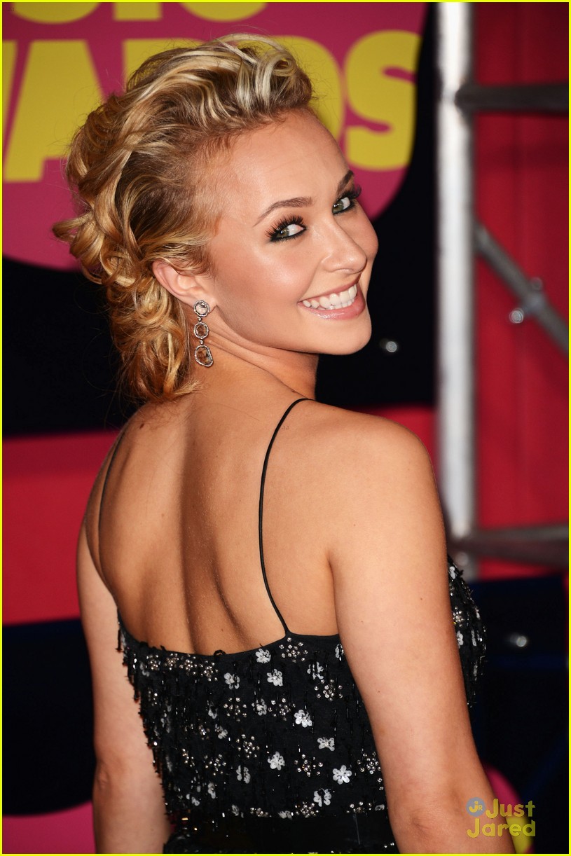 Hayden Panettiere - CMT Music Awards 2012