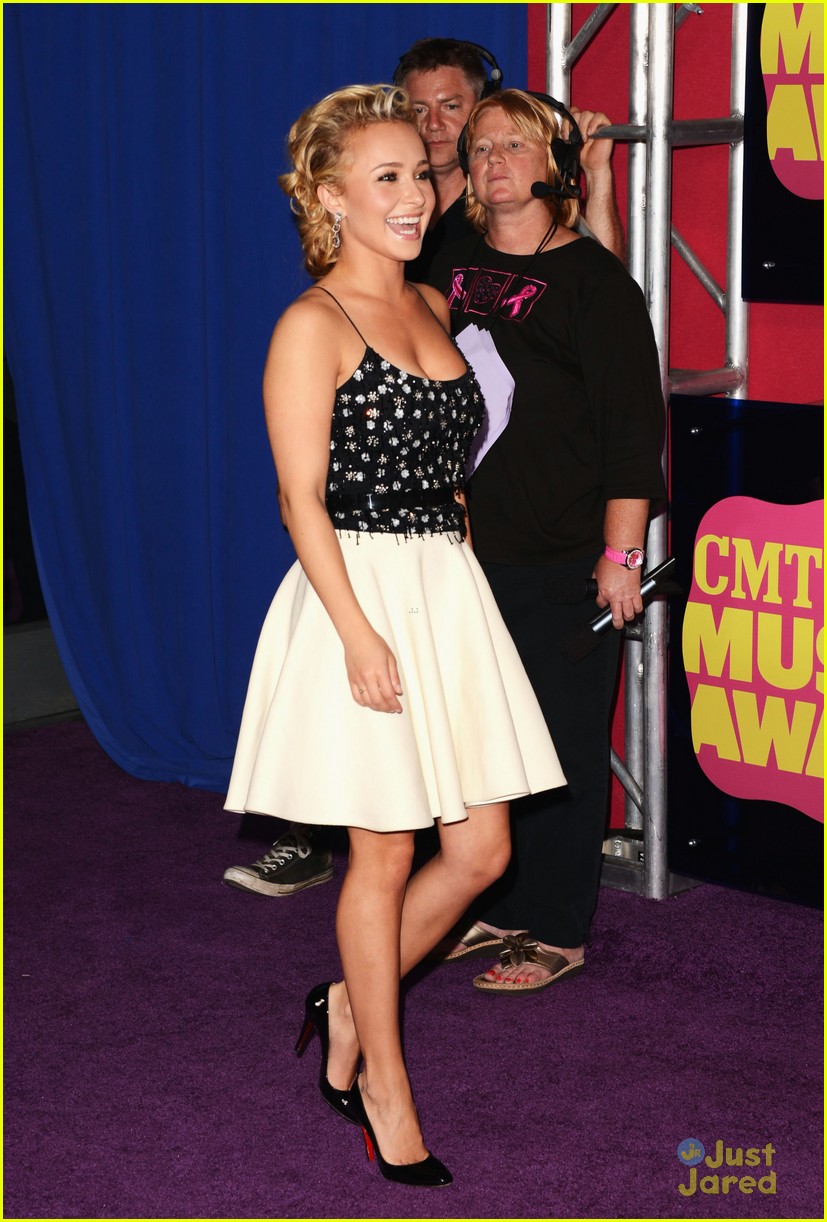 Hayden Panettiere - CMT Music Awards 2012