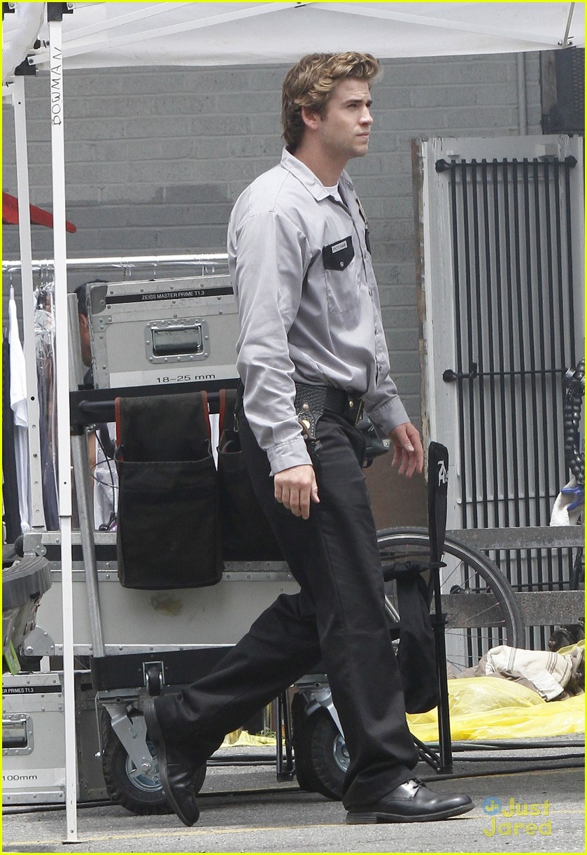 Liam Hemsworth: Filming Day on 'Empire State'