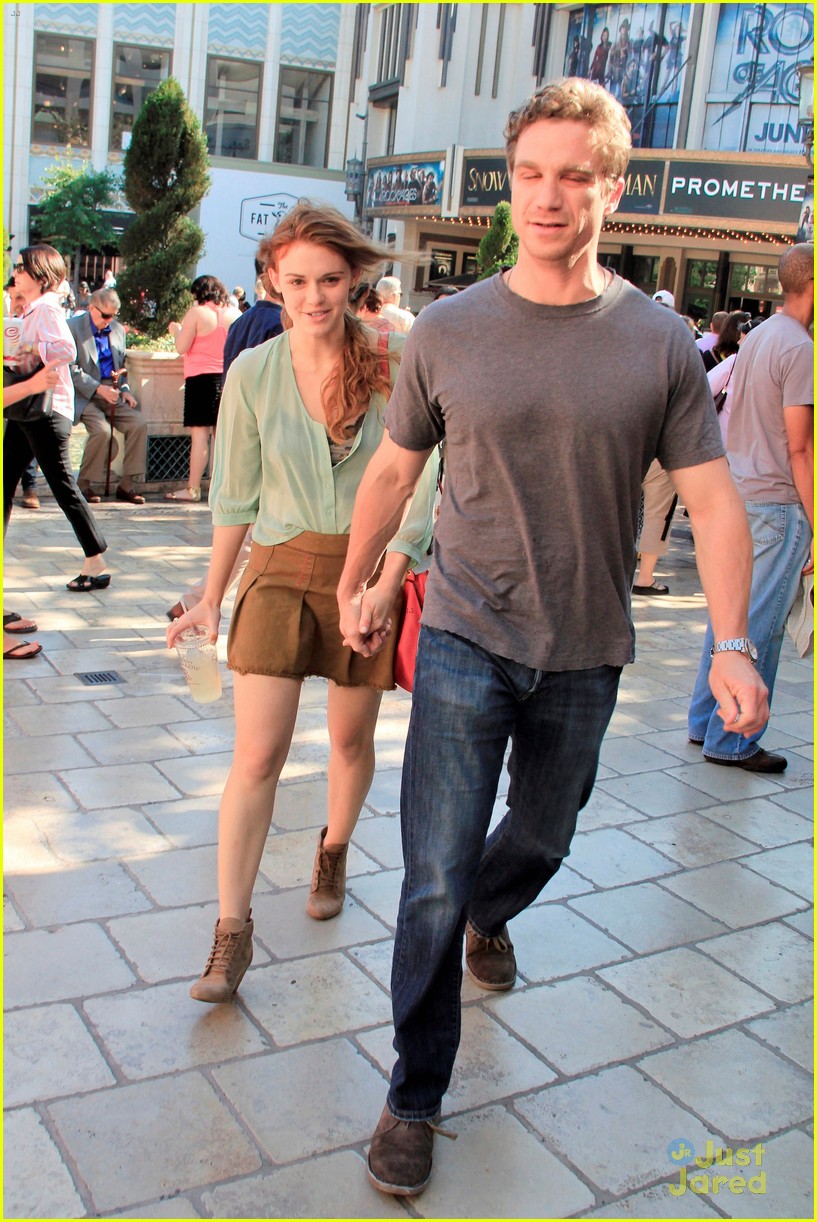 Holland Roden: Movie Date at The Grove