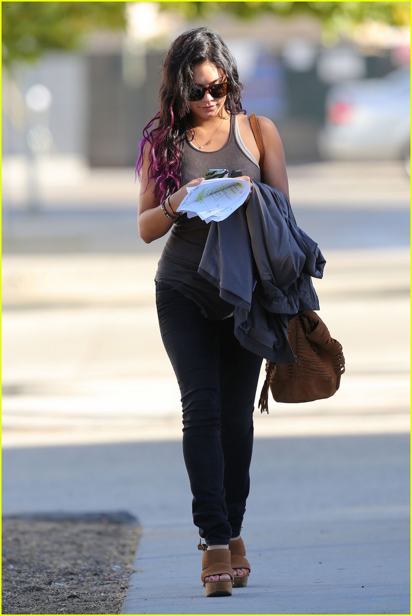 Vanessa Hudgens: Teen Choice Awards Nominee!