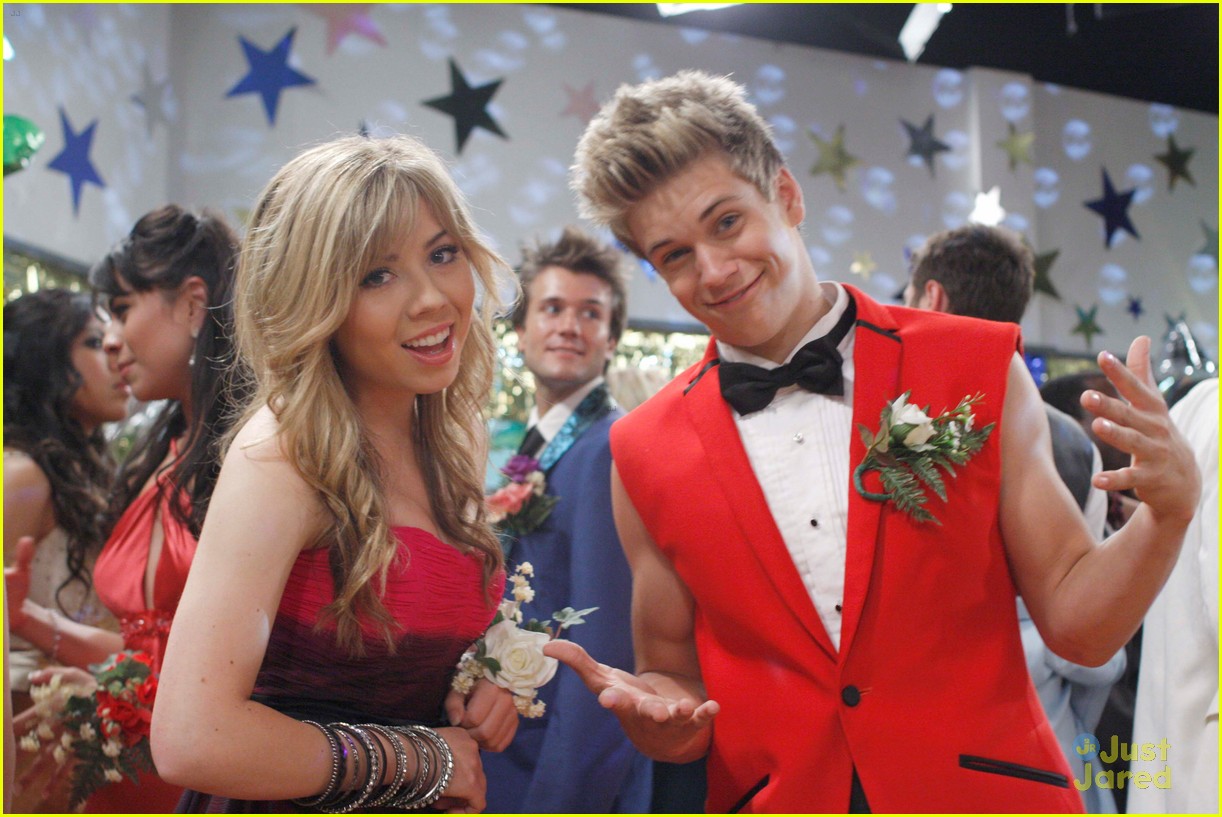 Cody Simpson & Jennette McCurdy: 'Bucket & Skinner' Guest Stars!