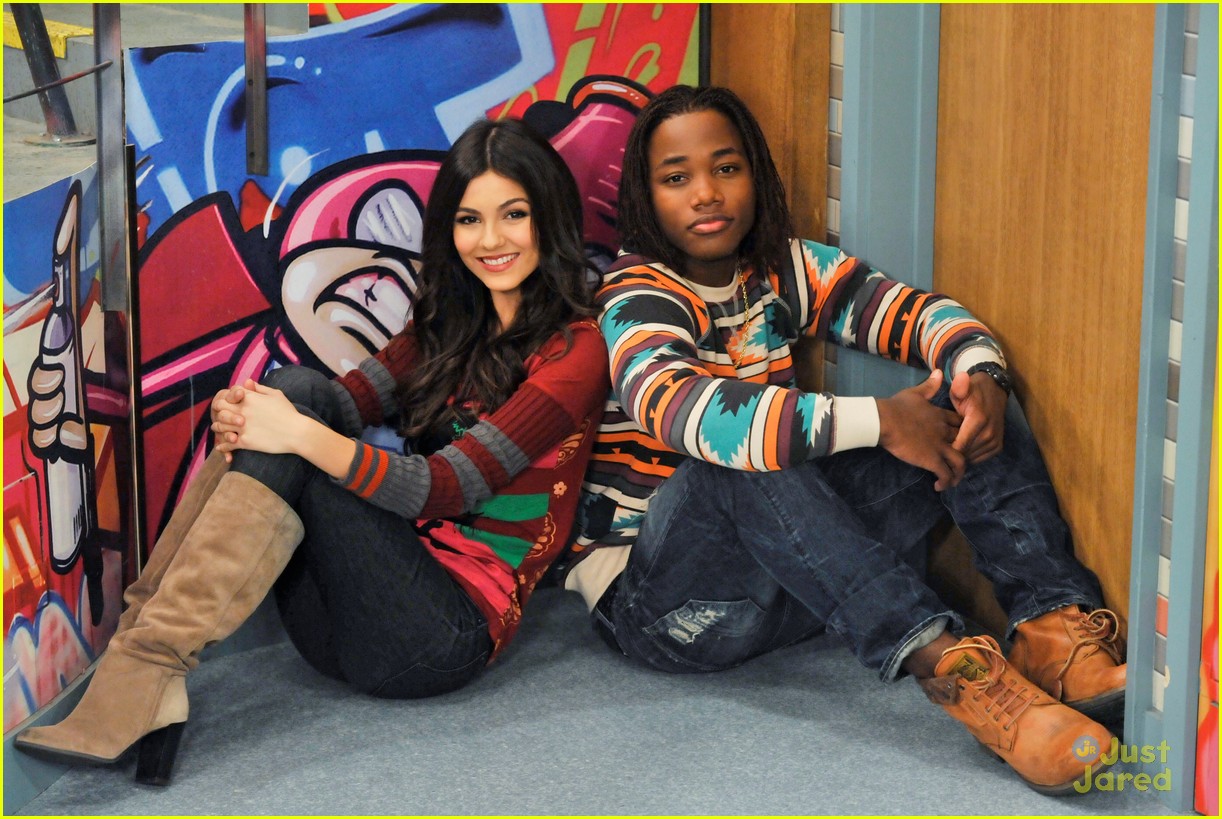 Jennette McCurdy is 'Crazy Ponnie' on 'Victorious'