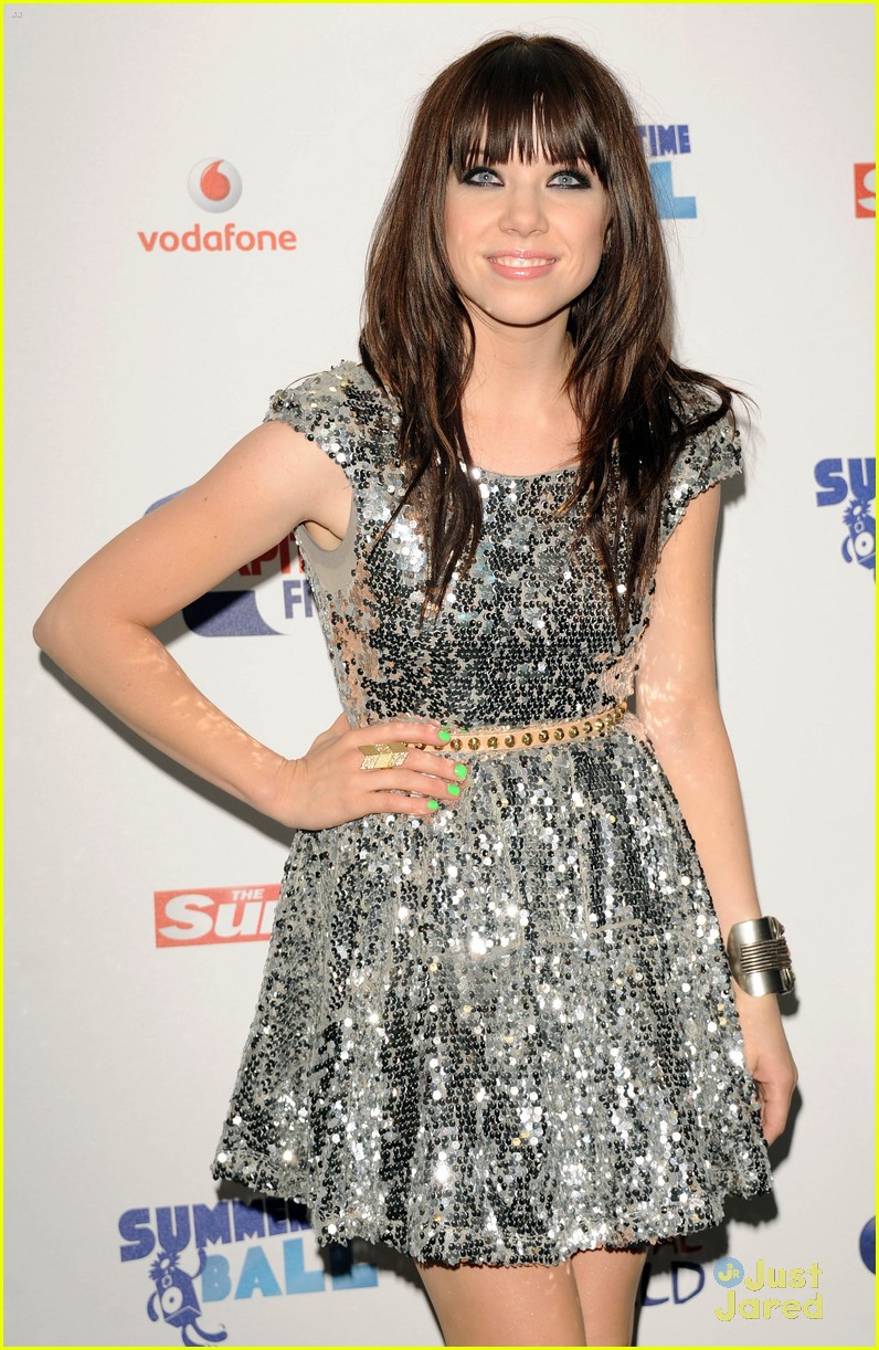 Carly Rae Jepsen: Capital FM Summertime Ball 2012!