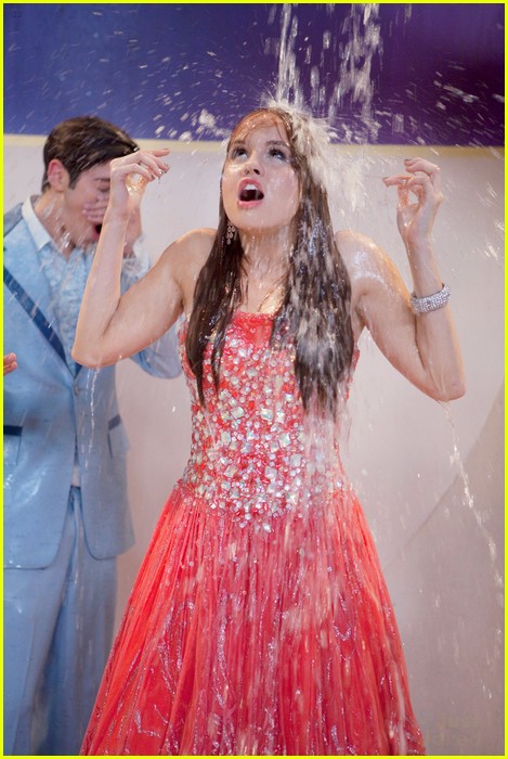 Debby Ryan: Drenched For 'Jessie'!