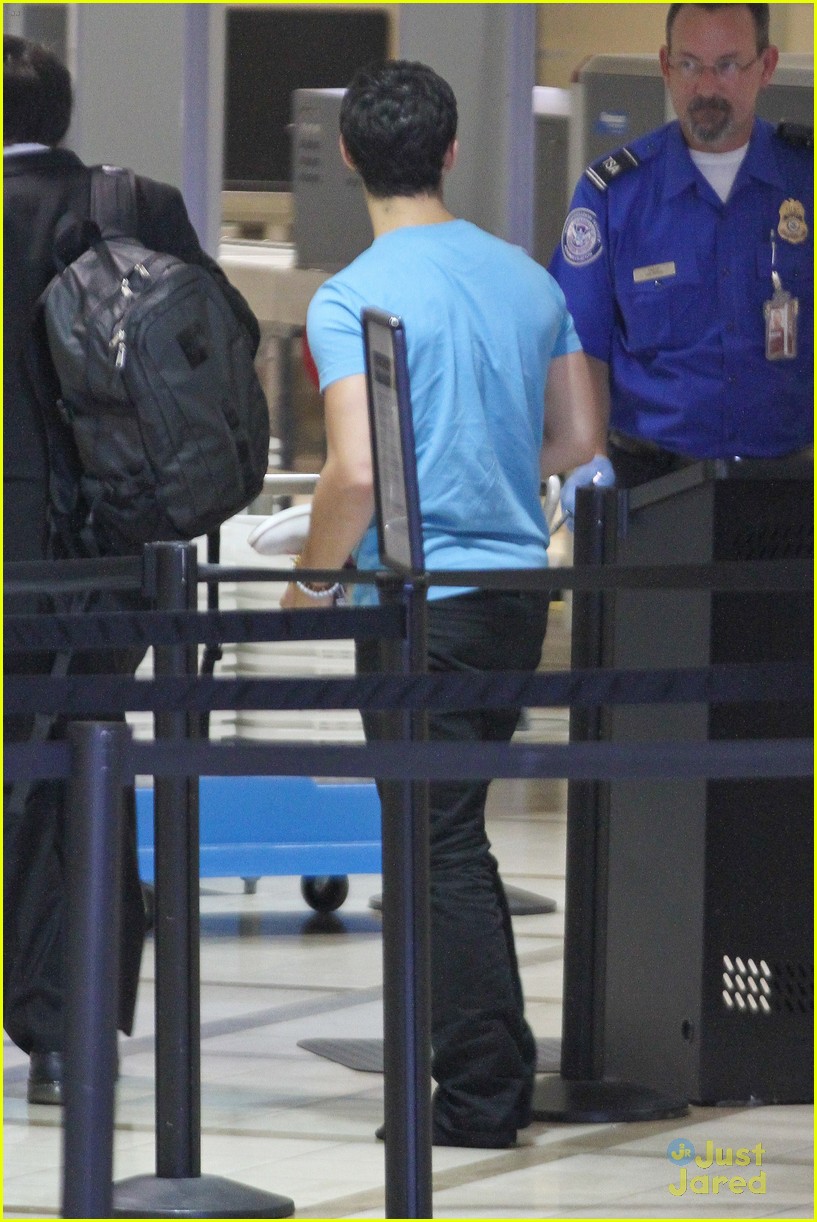 Joe Jonas: Miss USA Pageant Tonight!