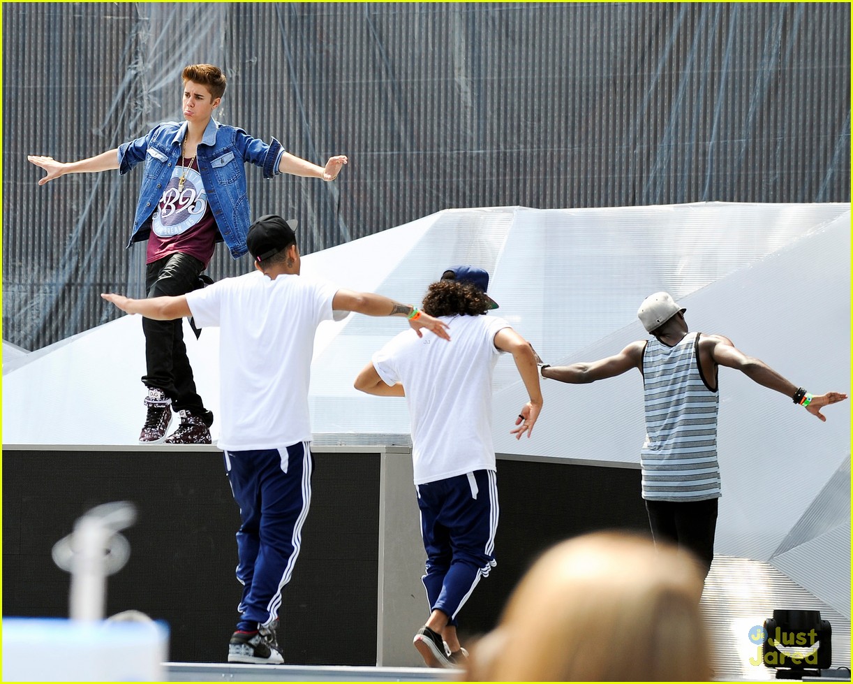 Justin Bieber & Selena Gomez: Toronto Twosome
