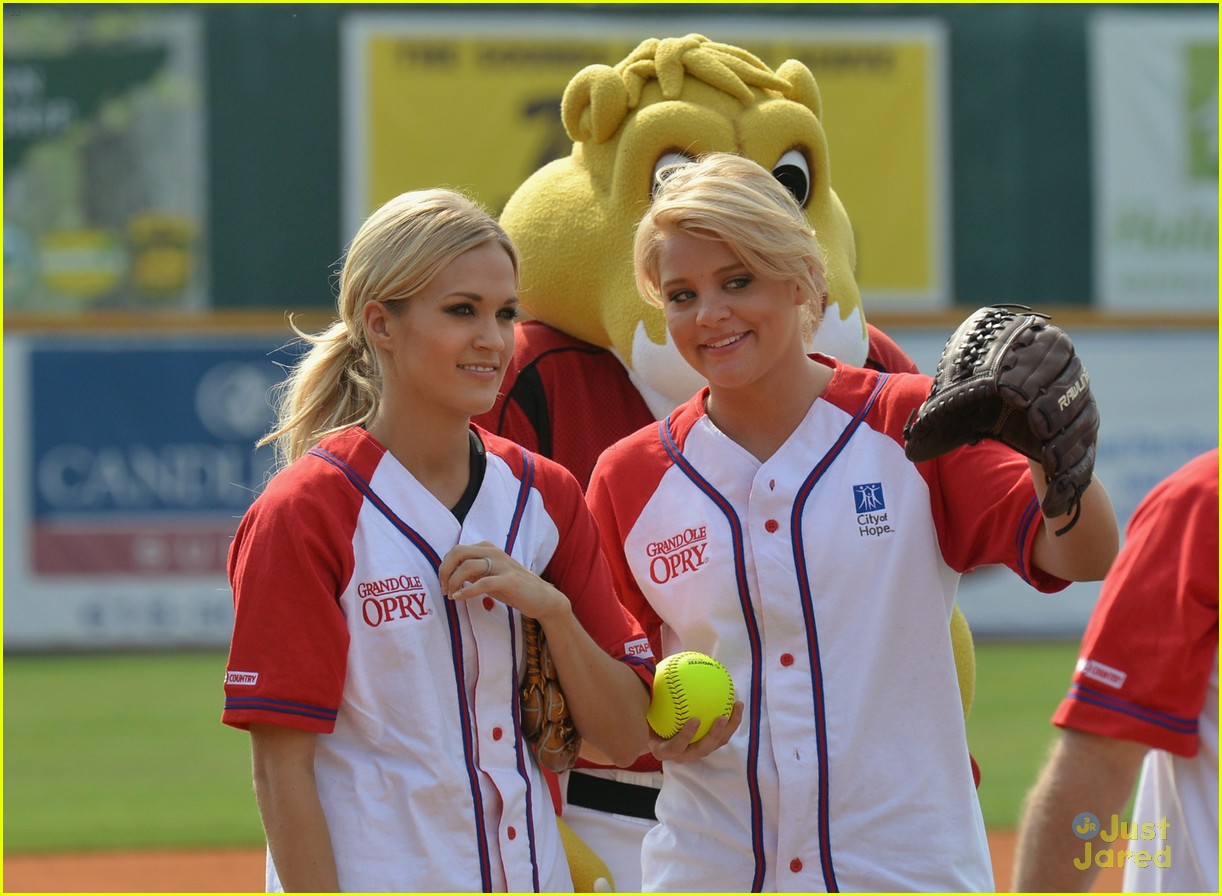 Lauren Alaina: City of Hope Softball Player
