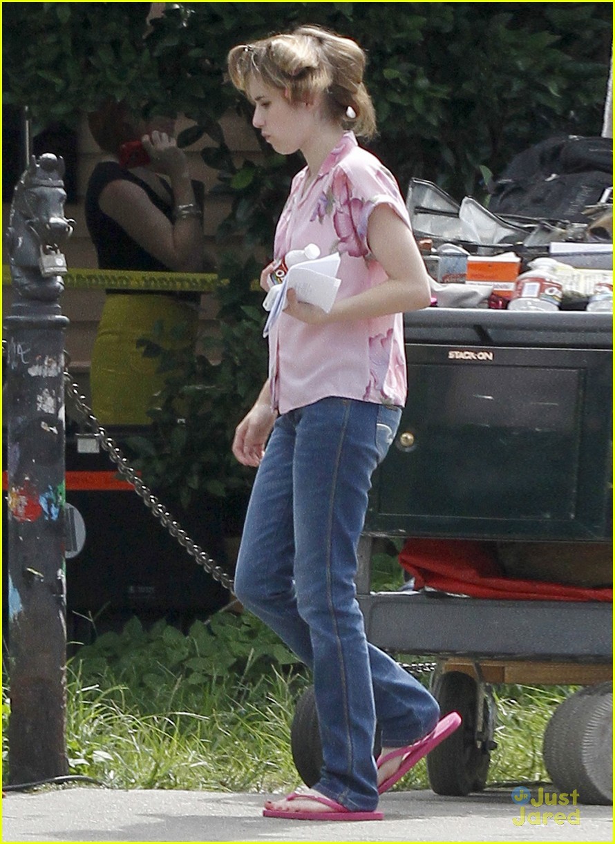 Emma Roberts & Liam Hemsworth: 'Empire State' Set