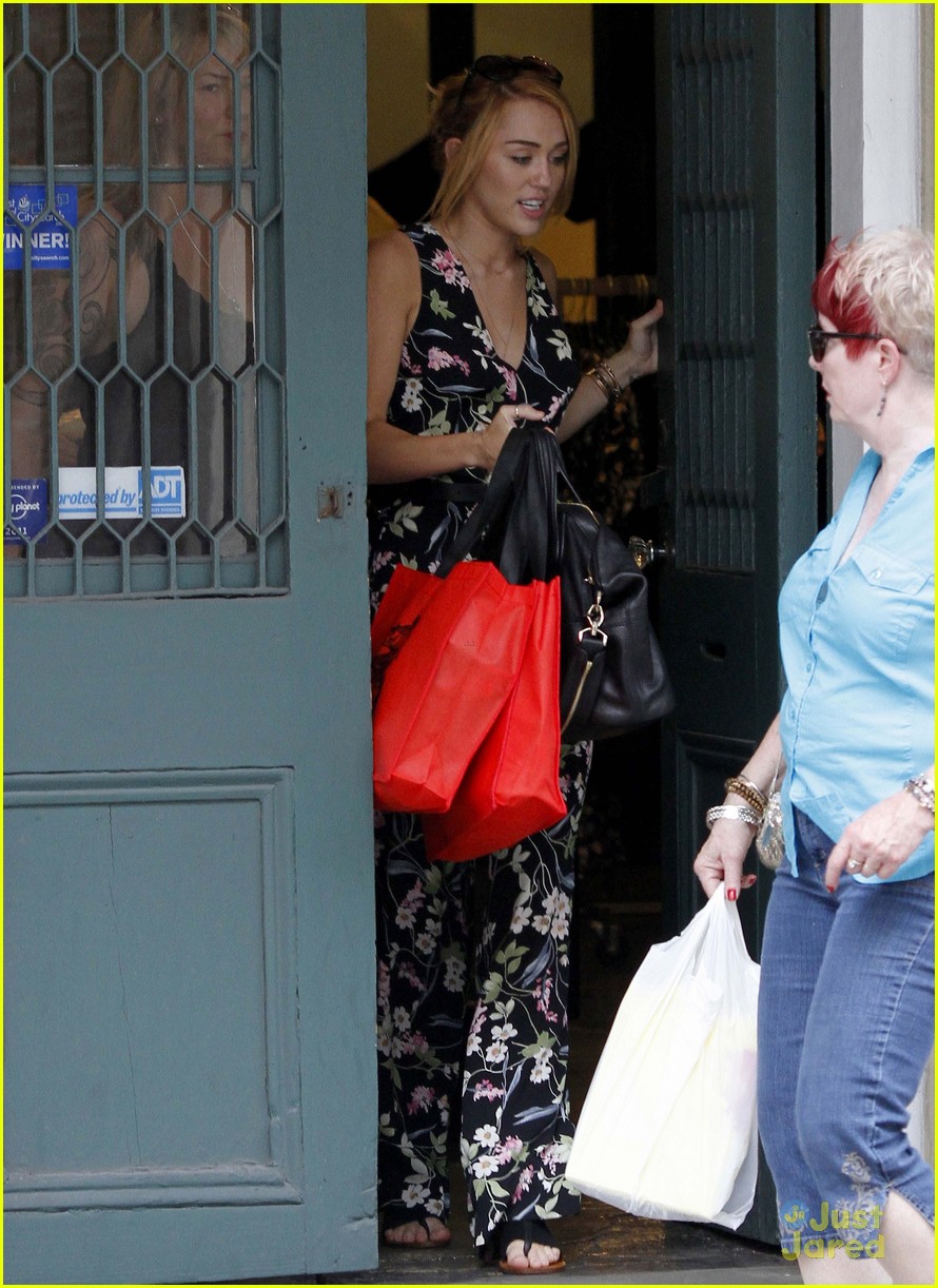 Miley Cyrus Visits Liam Hemsworth in New Orleans