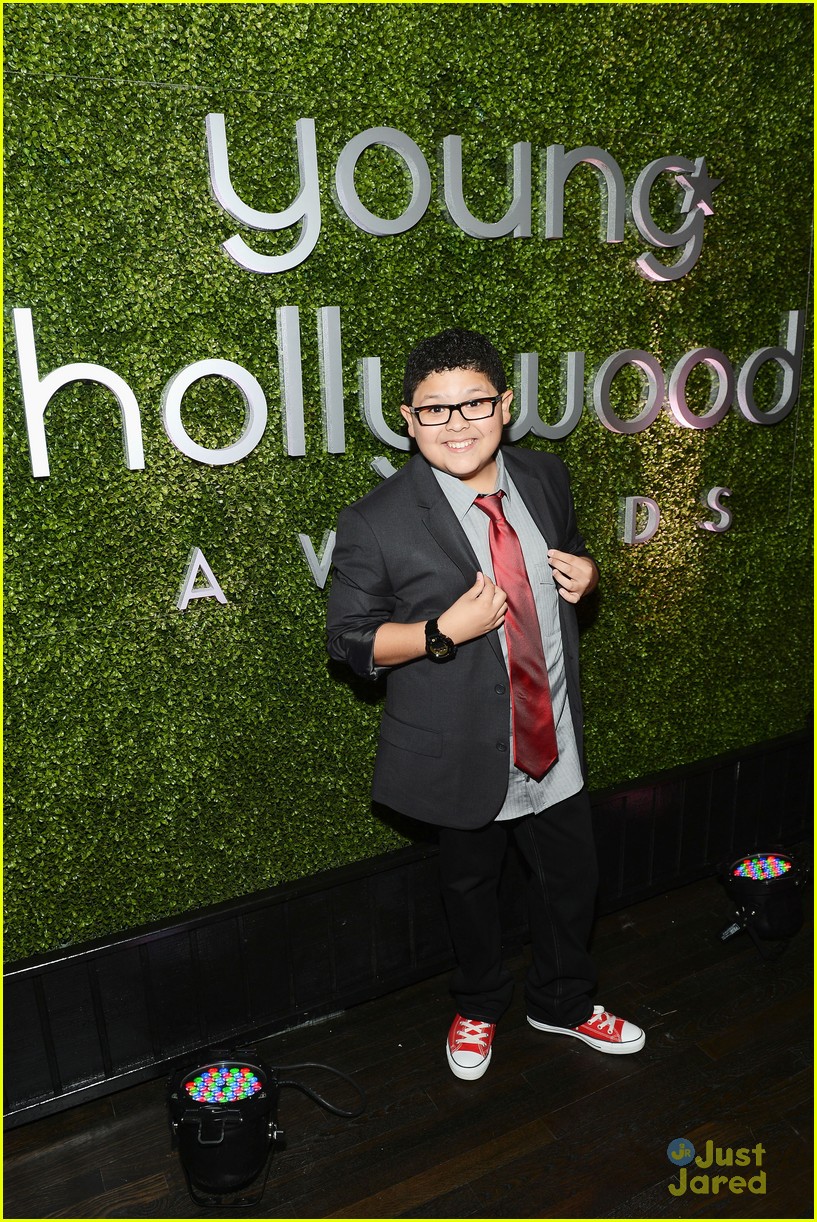 Rico Rodriguez & Nolan Gould: Scene Stealers!