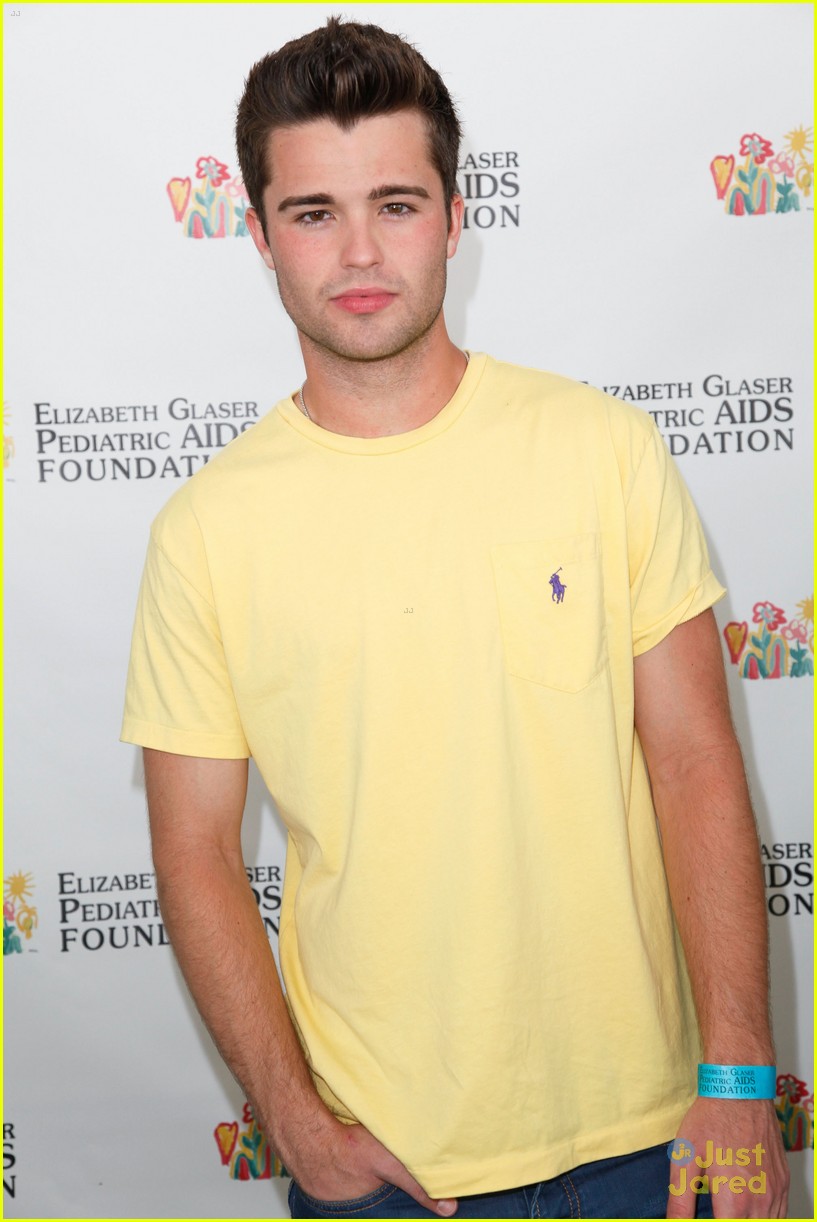 Spencer Boldman & Skai Jackson: Time For Heroes Picnic!
