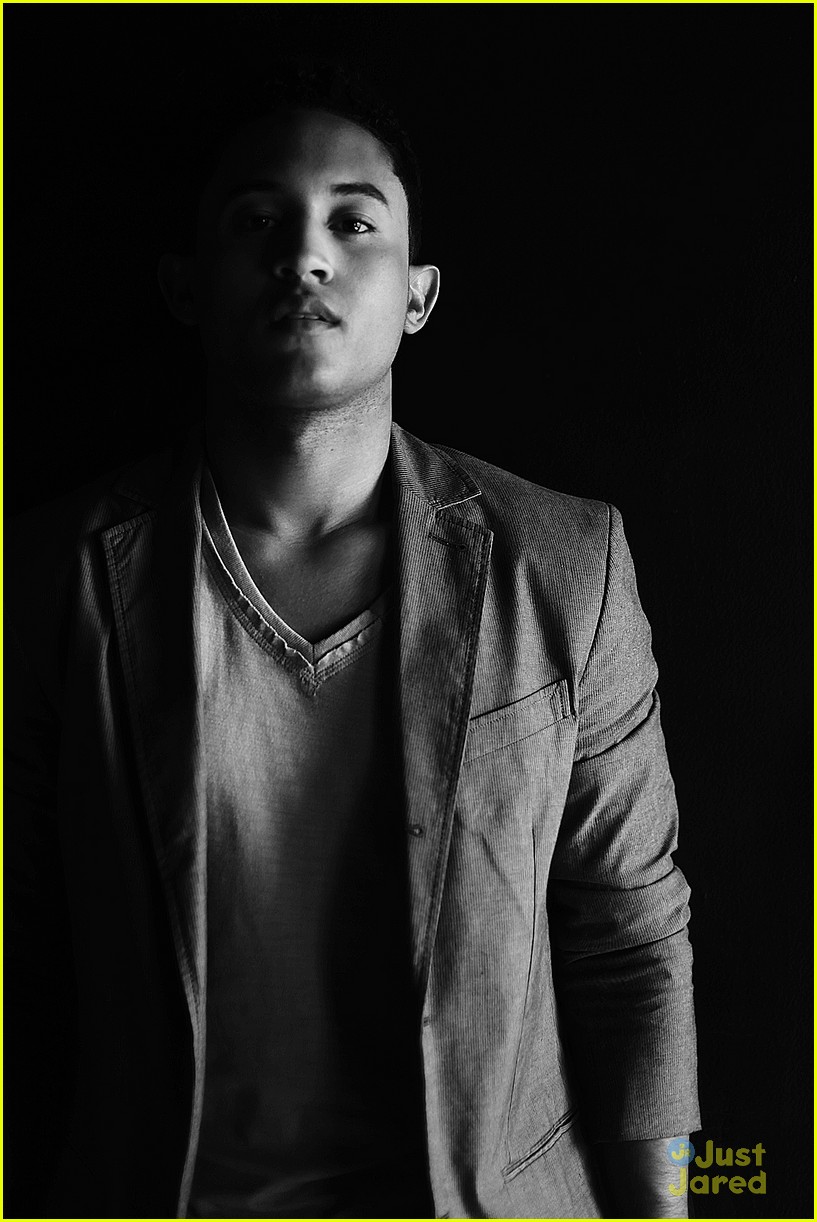 Tahj Mowry -- JJJ Portrait Session EXCLUSIVE!