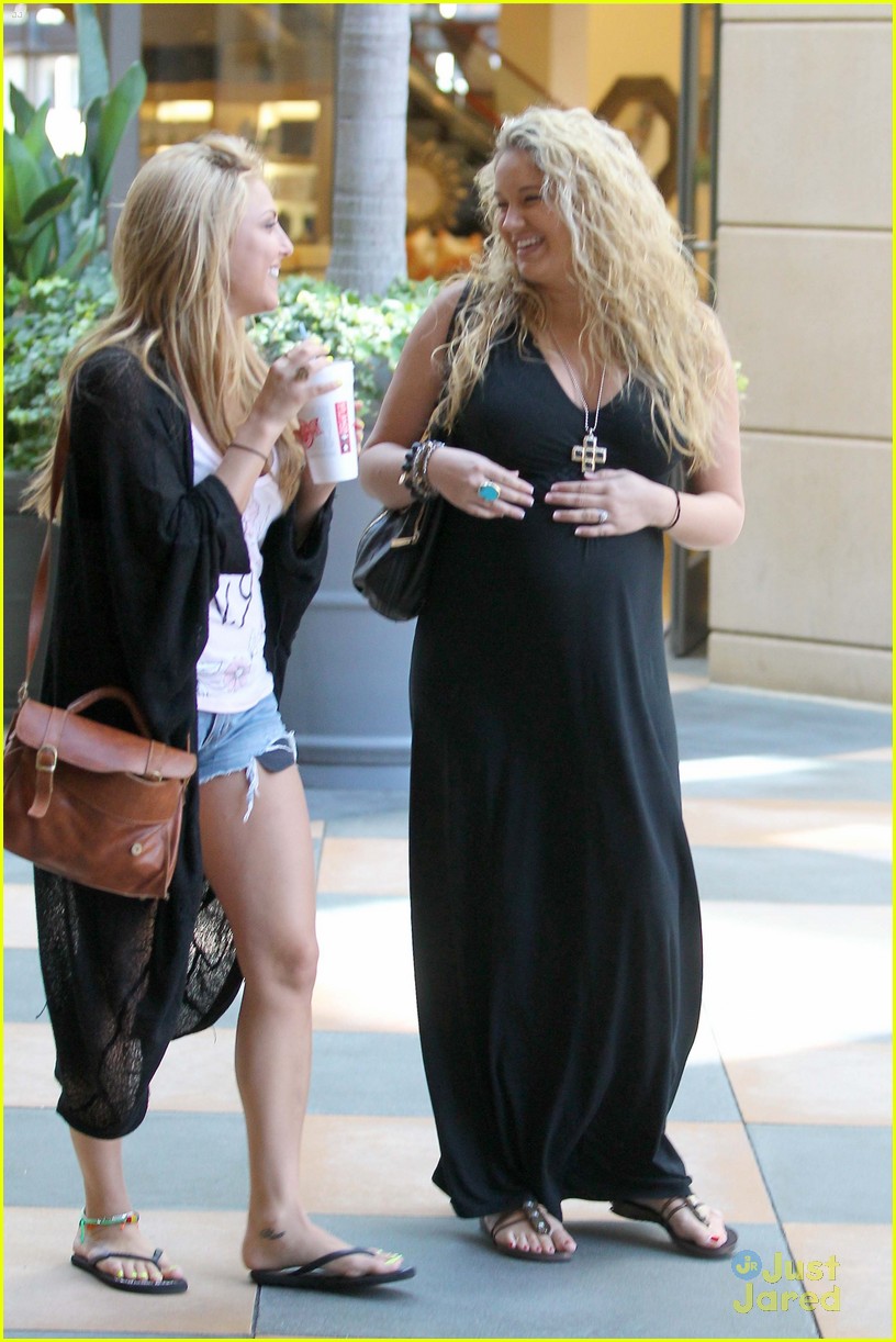 Tiffany Thornton: Cheesecake Factory with Cassie Scerbo