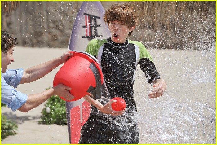 Adam Hicks -- 'Non Stop Summer' Video WATCH NOW!