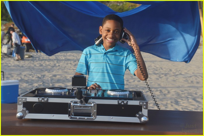 Adam Hicks -- 'Non Stop Summer' Video WATCH NOW!