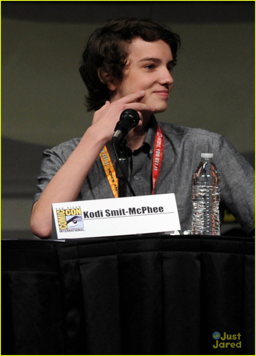 Anna Kendrick & Kodi Smit-McPhee: 'ParaNorman' Panel at Comic Con 2012