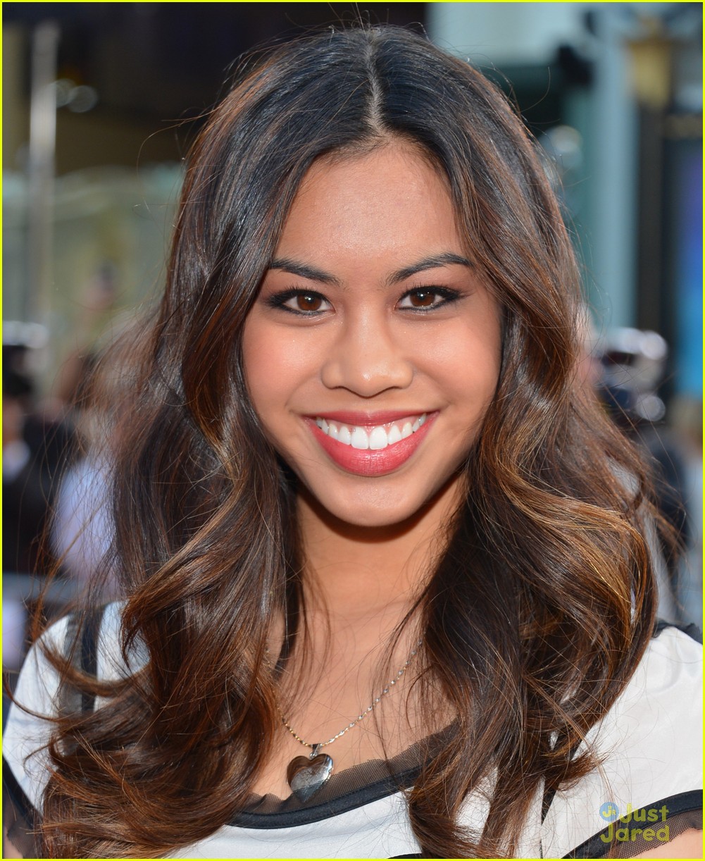 Ashley Argota Starts A 'Revolution'